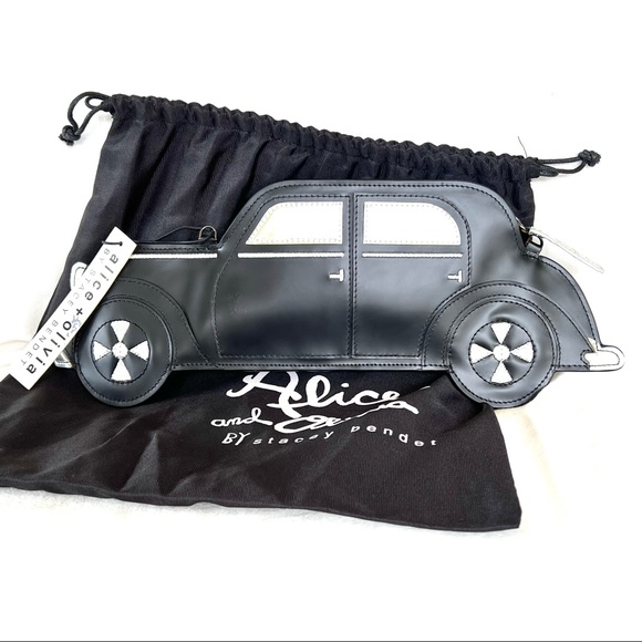 Alice + Olivia Handbags - ✨HPx2✨ Alice + Olivia Leather Car Purse